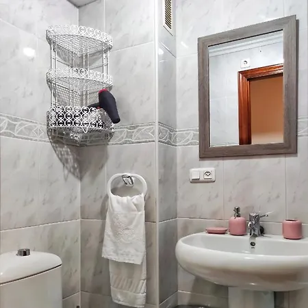 Desconectaengalicia Rosalia, 100m Playa Silgar アパート *