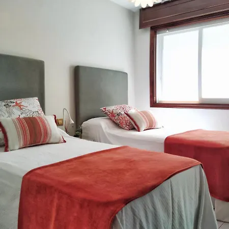 アパート Desconectaengalicia Rosalia, 100m Playa Silgar *